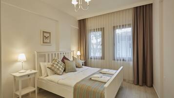 Duplex, Garden View | Premium bedding, in-room safe, individually decorated