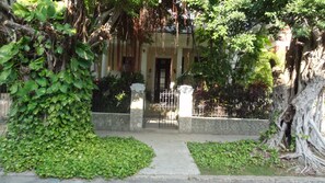 Façana frontal de l'allotjament