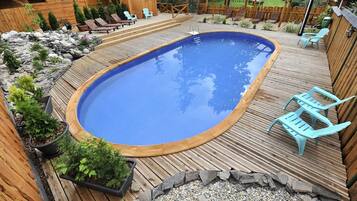 Outdoor pool, pool loungers