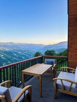 Deluxe Villa | Oturma alanı | LCD televizyon 