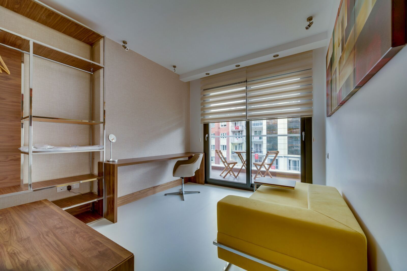 suite, balcony | desk, soundproofing, iron/ironing board, rollaway beds