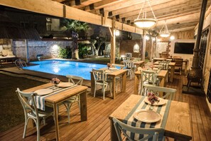 Outdoor dining - Cocopalm Boutique Hotel Alaçatı (Cesme)