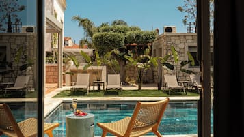 Deluxe Room, Patio, Garden View | Garden view