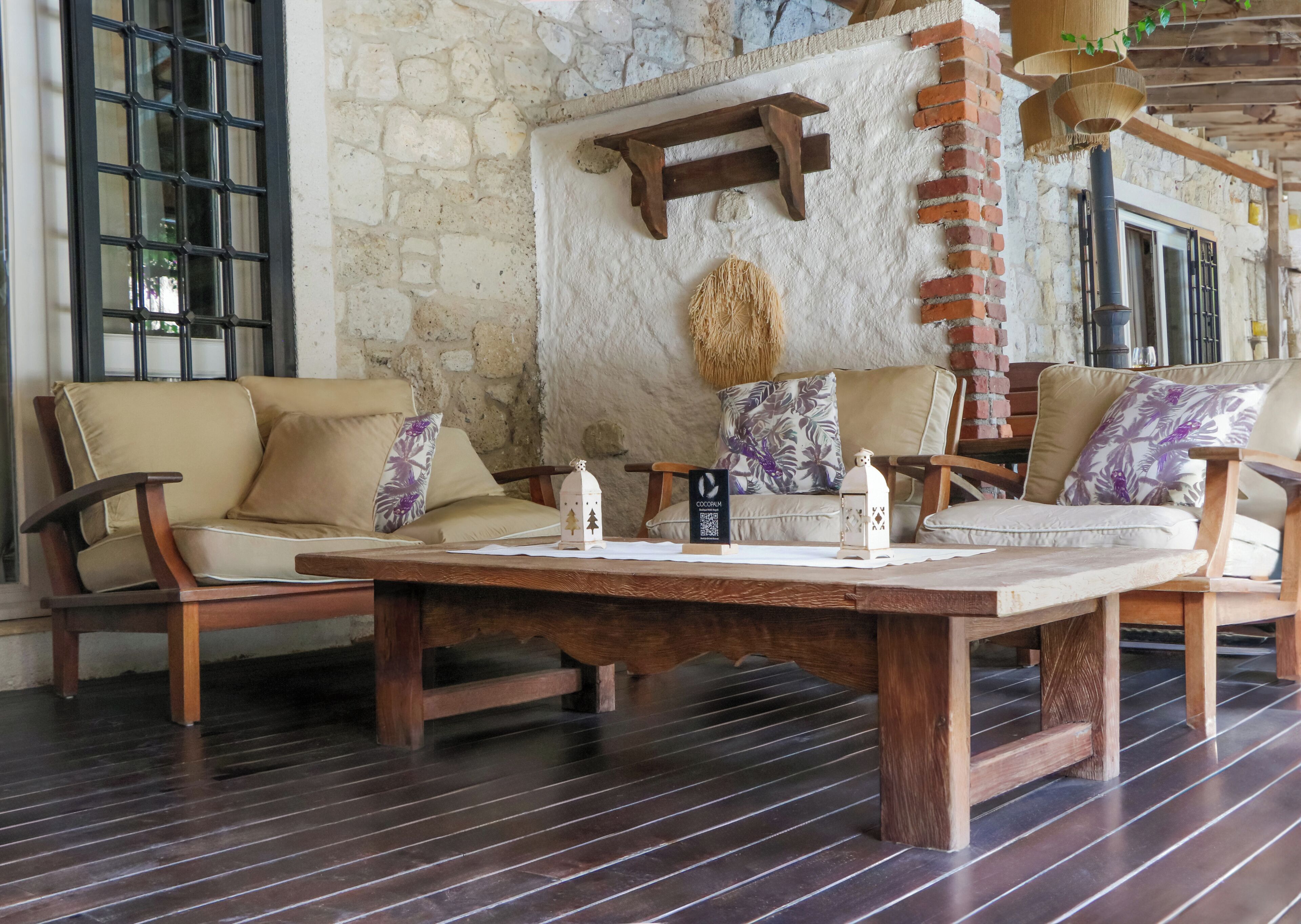 honeymoon suite, fireplace | 1 bedroom, in-room safe, desk, soundproofing