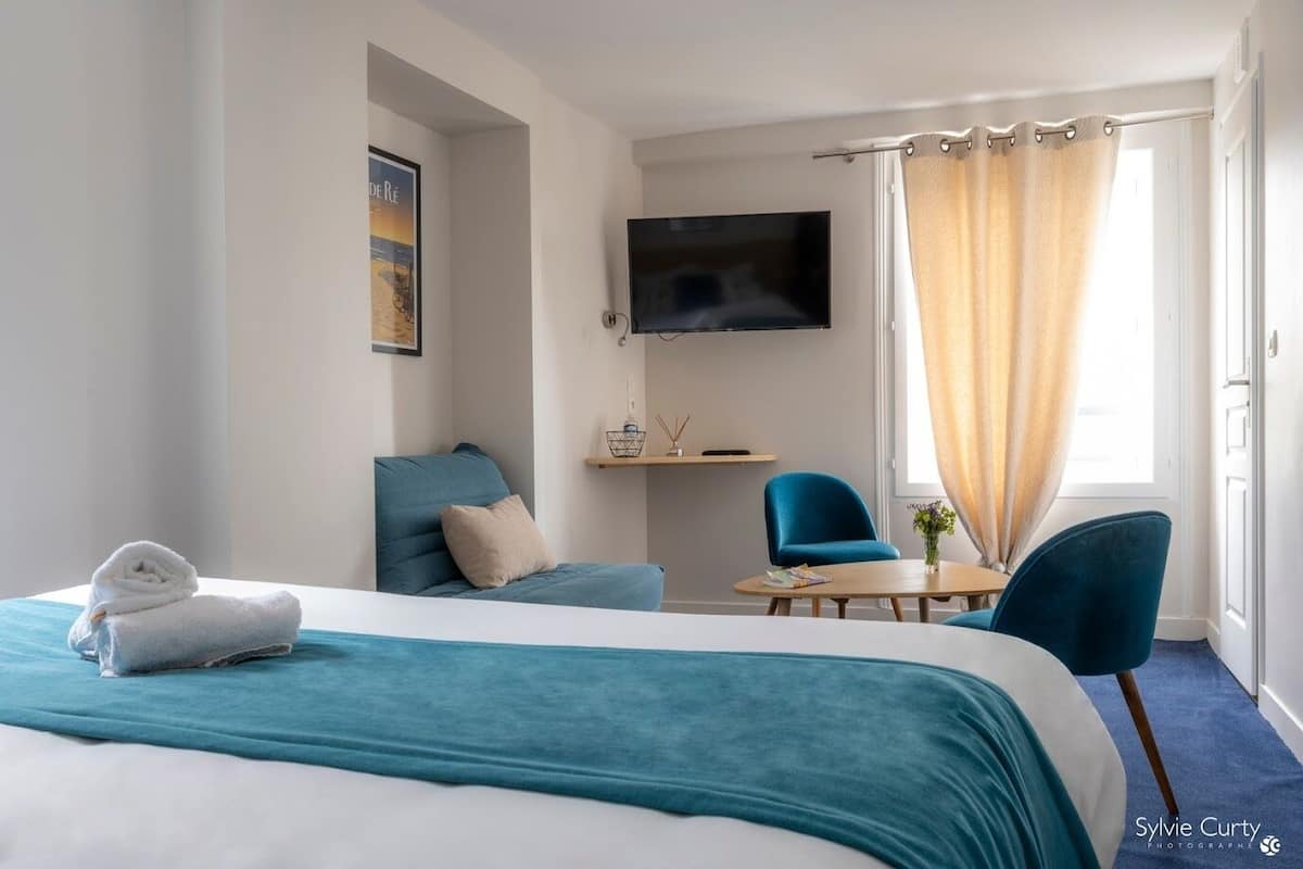 Chambre Premium | Literie de qualité supérieure, chambres insonorisées, Wi-Fi gratuit
