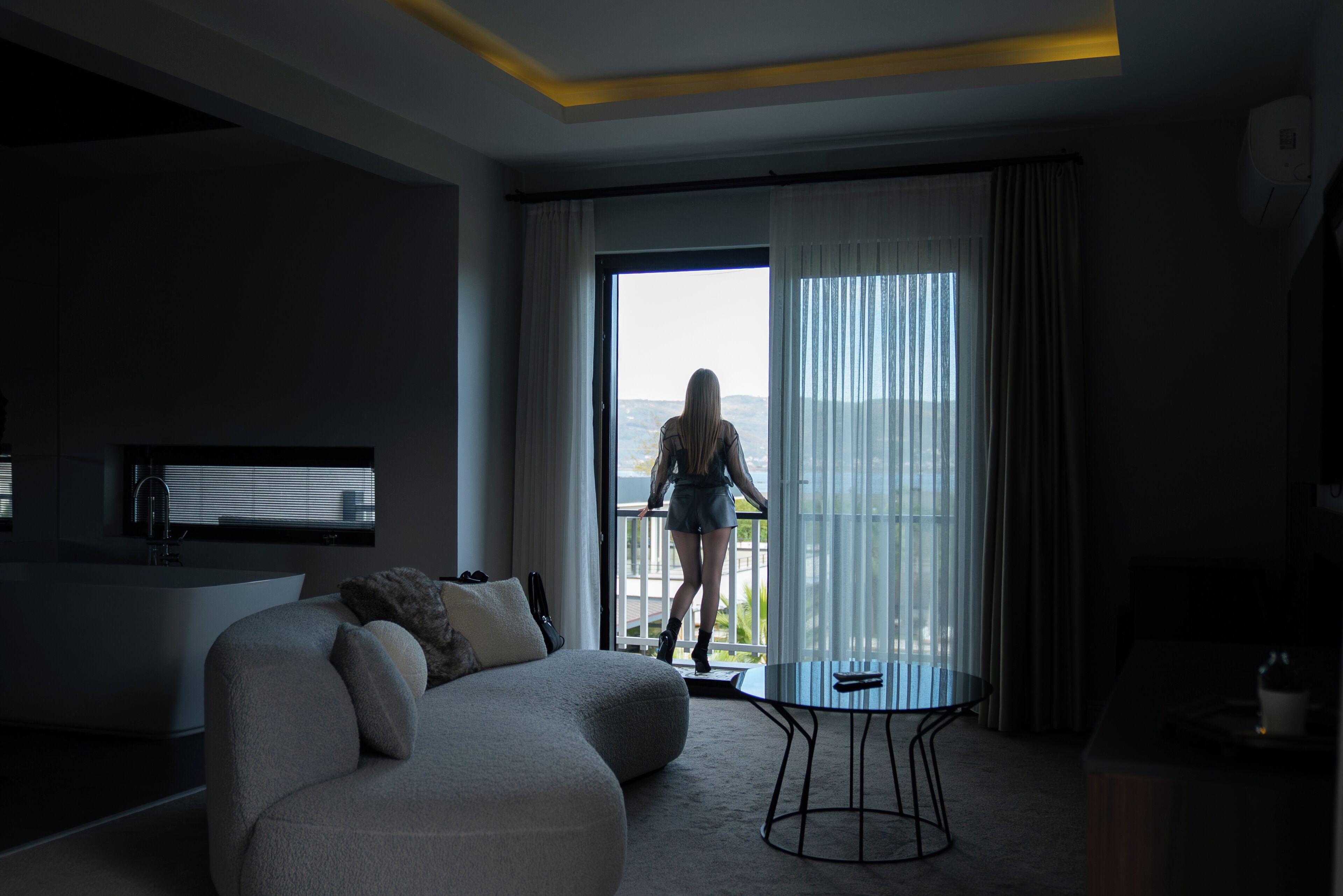 Phòng đôi Cao cấp, quang cảnh hồ | Bộ đồ giường cao cấp, nệm Select Comfort, minibar 