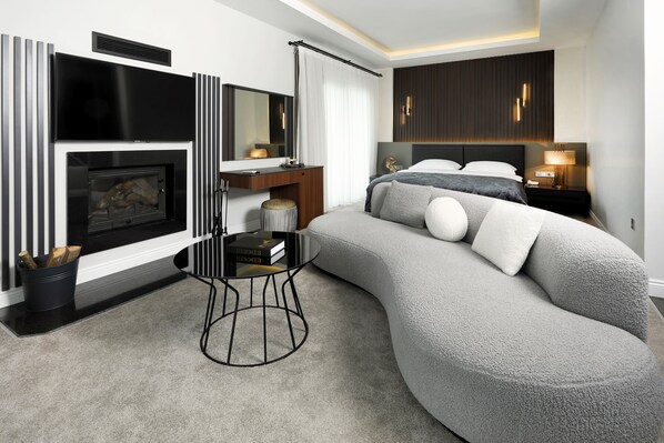 Luxury Room, Lake View | Premium bedding, Select Comfort beds, minibar, in-room safe