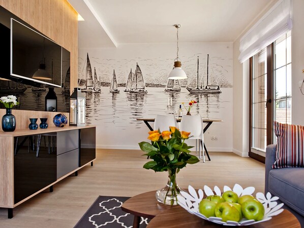 Apartment, 1 Bedroom, Terrace (ul. Ogrodowa 136/A1) | Private kitchen | Full-size fridge, microwave, oven, stovetop