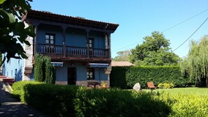Front of property - Casa de Aldea Villalén (Ribadesella)
