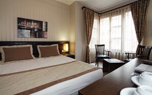 Superior Quadruple Room | In-room safe, desk, free WiFi