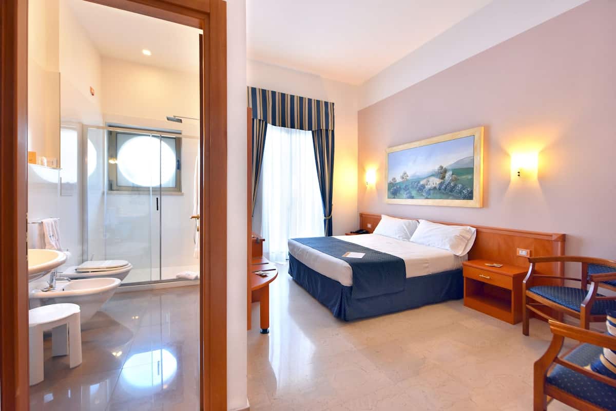 Comfort Double or Twin Room | 1 bedroom, Frette Italian sheets, premium bedding, down comforters