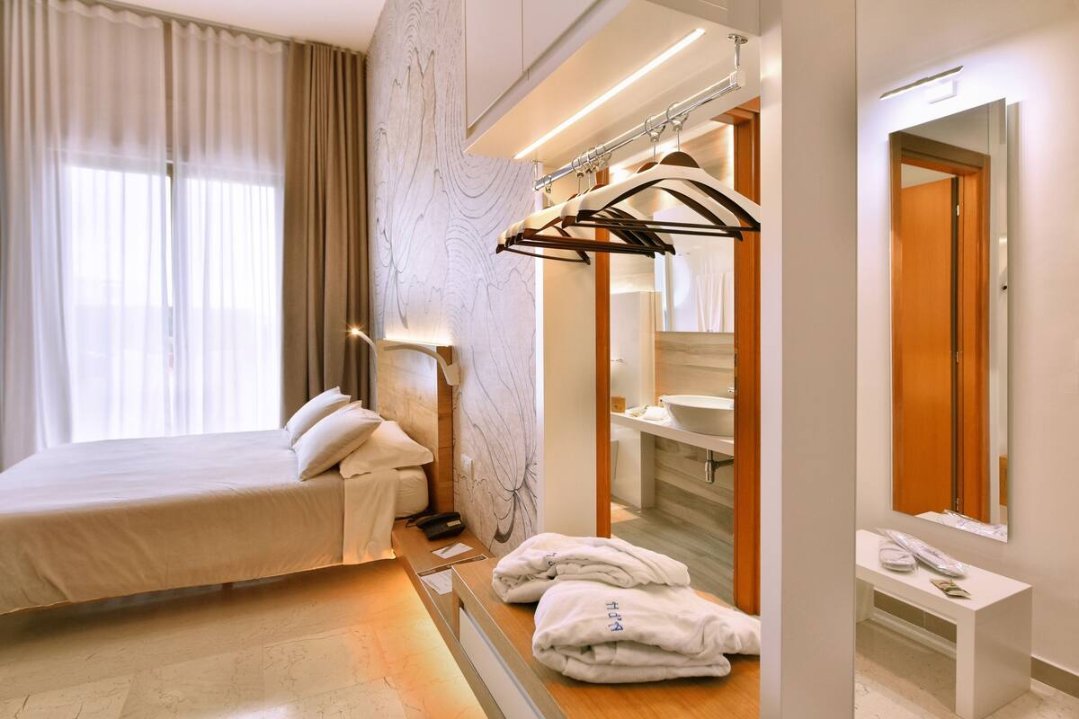 deluxe room | room amenity