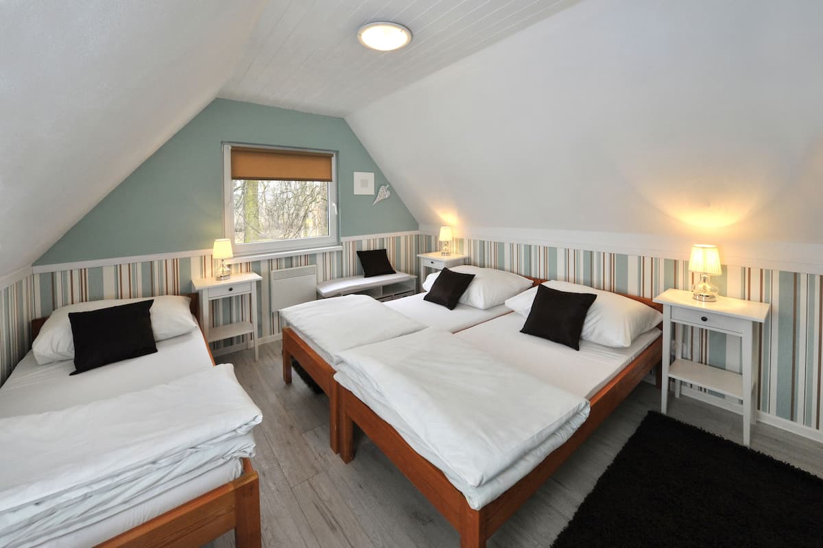 Superior Cottage, 2 Bedrooms, Kitchenette, Mountainside | 1 bedroom, iron/ironing board, cribs/infant beds, free WiFi