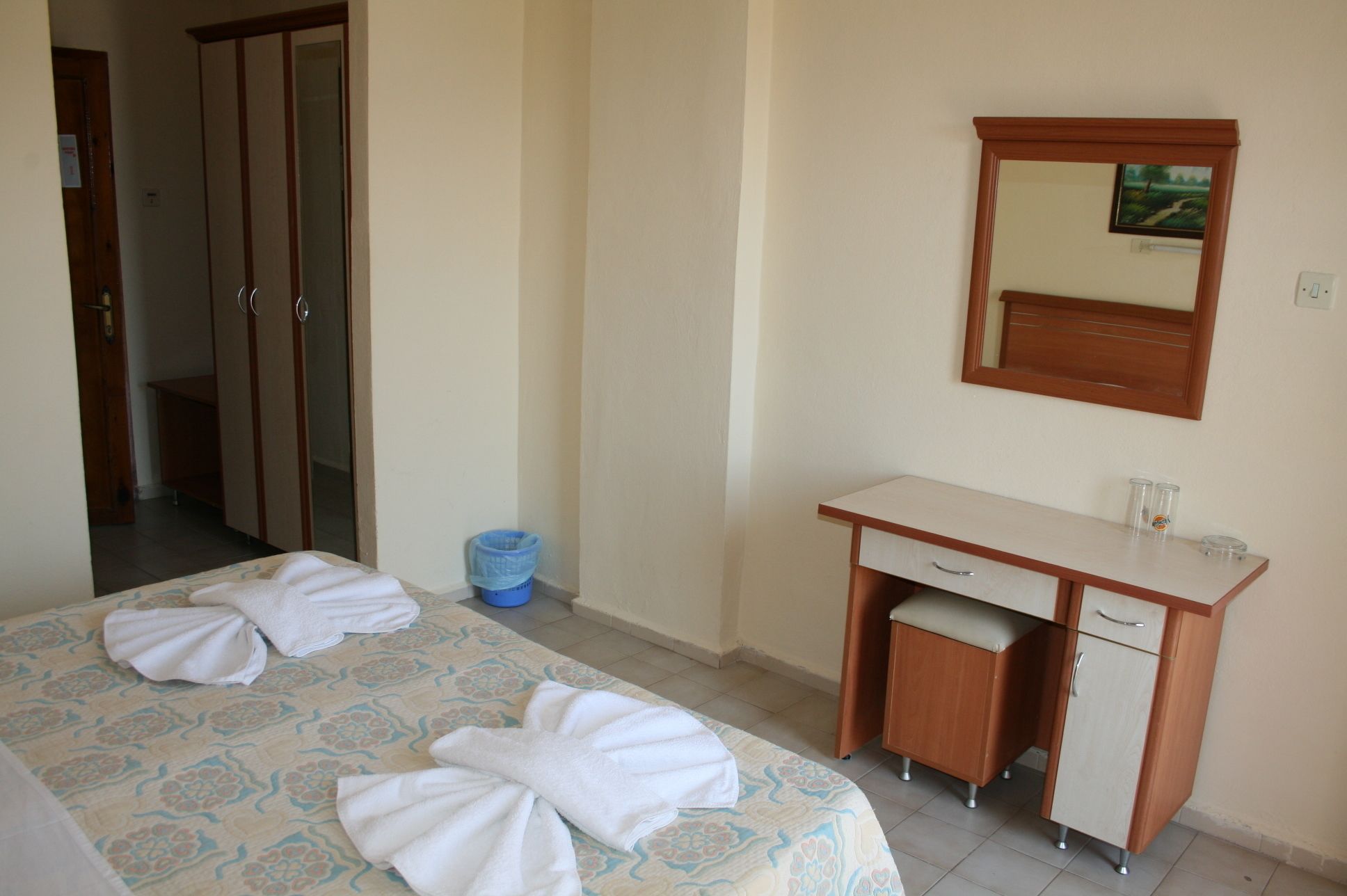 iron/ironing board, free cots/infant beds, rollaway beds