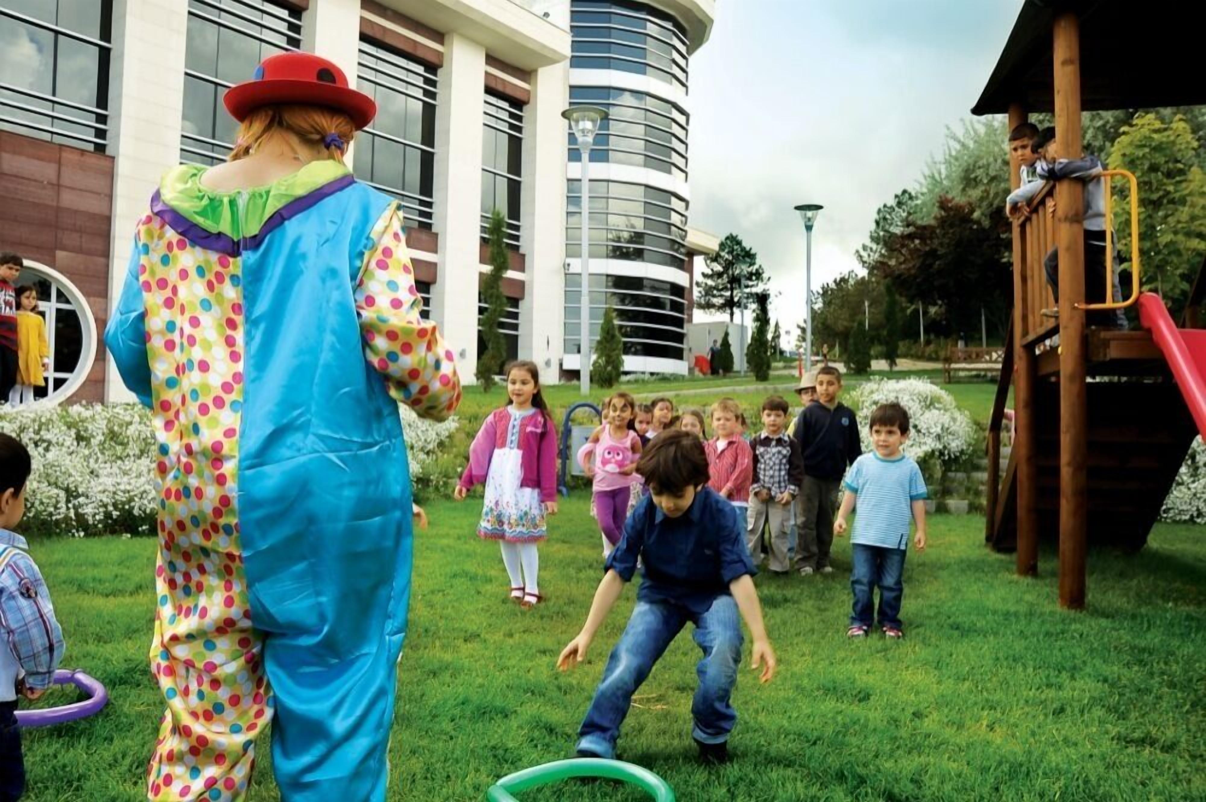 children’s play area – outdoor