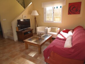 Villa, 3 Bedrooms, Private Pool | Living room
