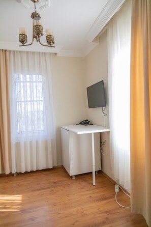Deluxe Double Room, 1 Double Bed, Non Smoking, Sea View | 1 bedroom, free WiFi, bed sheets