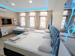 Luxury Quadruple Room | Premium bedding, minibar, desk, blackout drapes - Grafen Hotel (Istanbul)