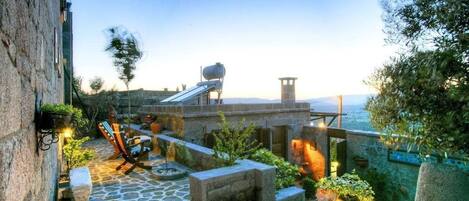 Enceinte de lâhĂ©bergement