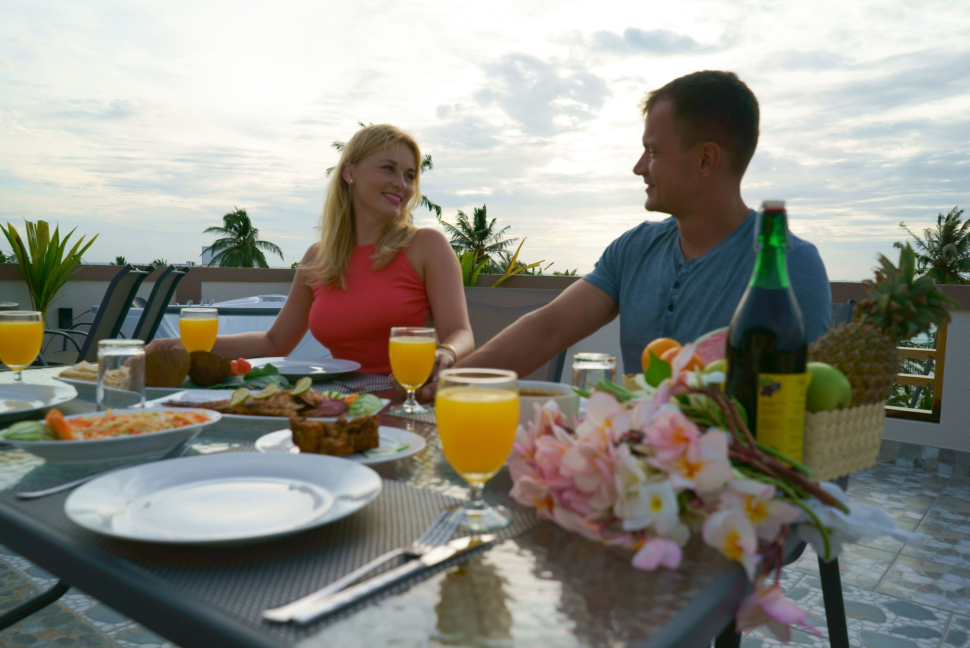 daily buffet breakfast (usd 7.5 per person)