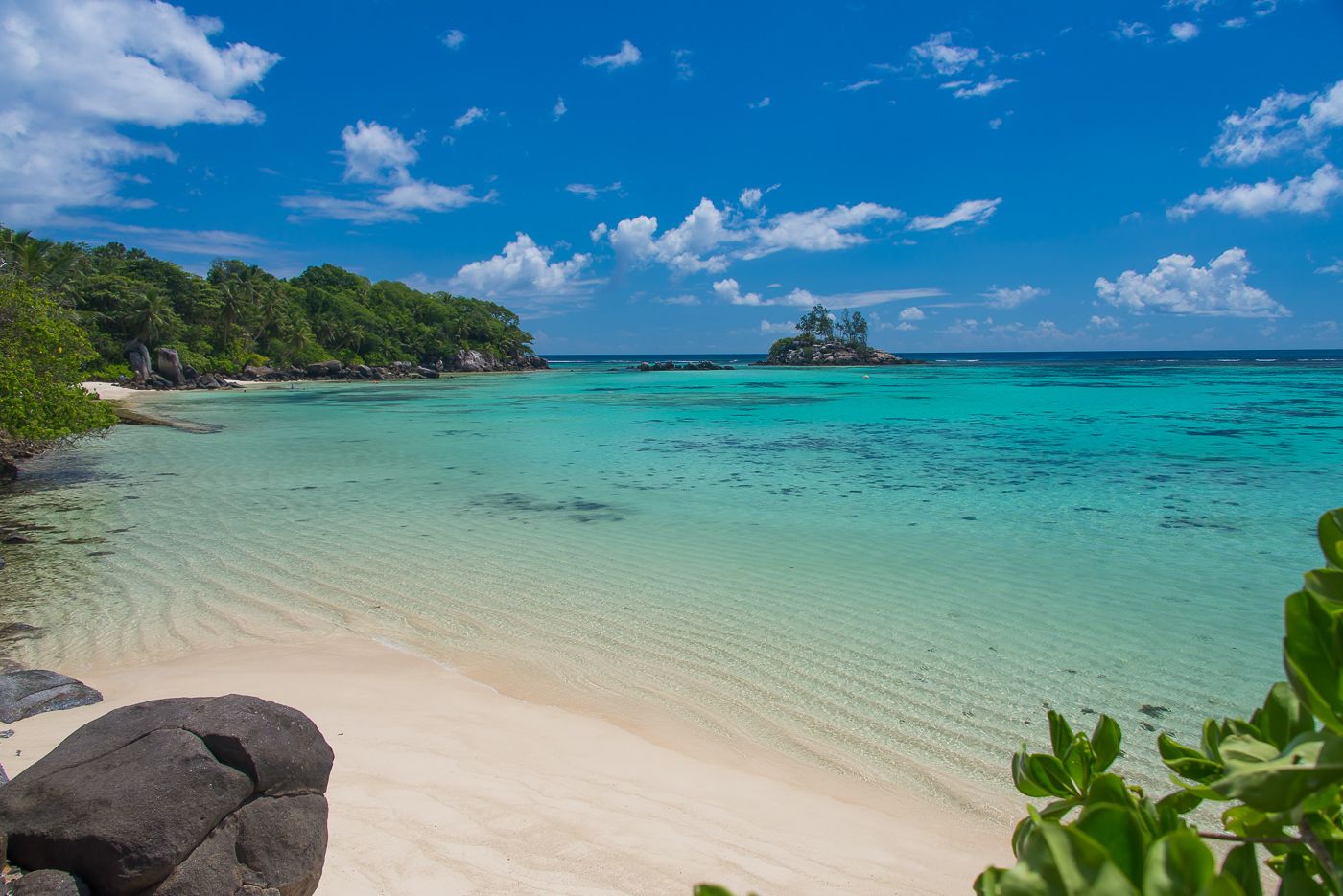 White sand, snorkelling, kayaking