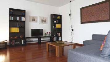 Apartment (2 Bedrooms) | Living room | Flat-screen TV