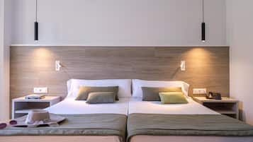 Cofres nos quartos, escrivaninha, cortinas blackout, Wi-Fi de cortesia