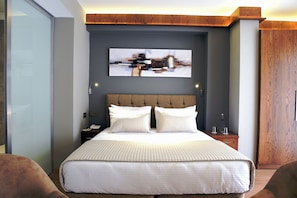 Egyptian cotton sheets, premium bedding, minibar, in-room safe - The Elegant Hotel (Eyup)
