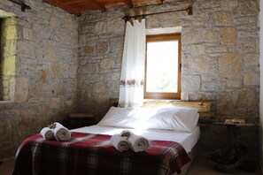 Deluxe-Haus | Individuell dekoriert, individuell eingerichtet, Schreibtisch