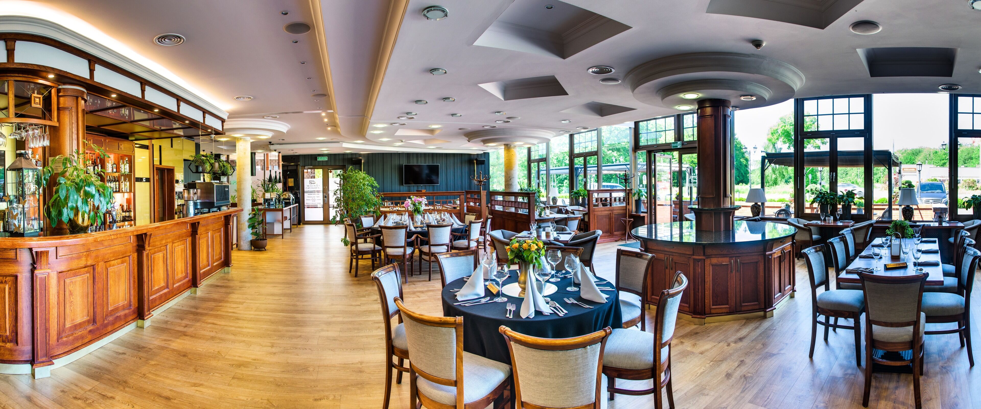 breakfast, lunch, dinner served; polish cuisine