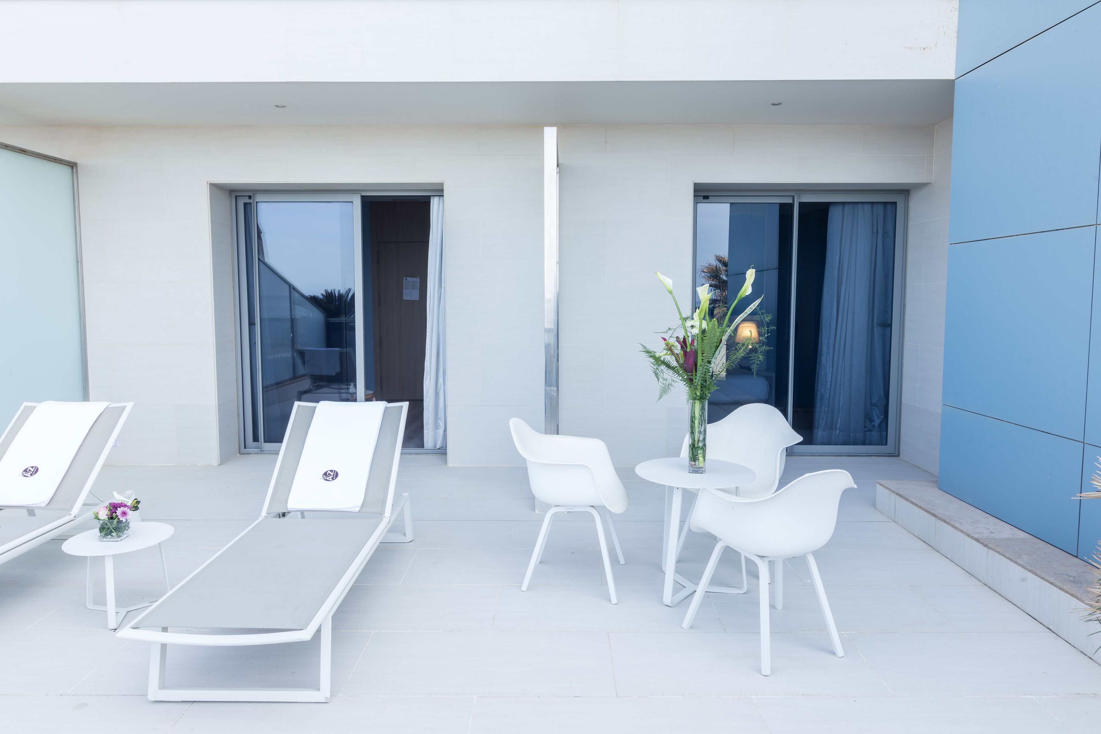 executive room, sea view | in-room safe, desk, soundproofing, free wifi