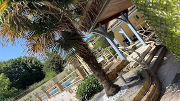 Seasonal outdoor pool, open 9:00 AM to 8:00 PM, sun loungers