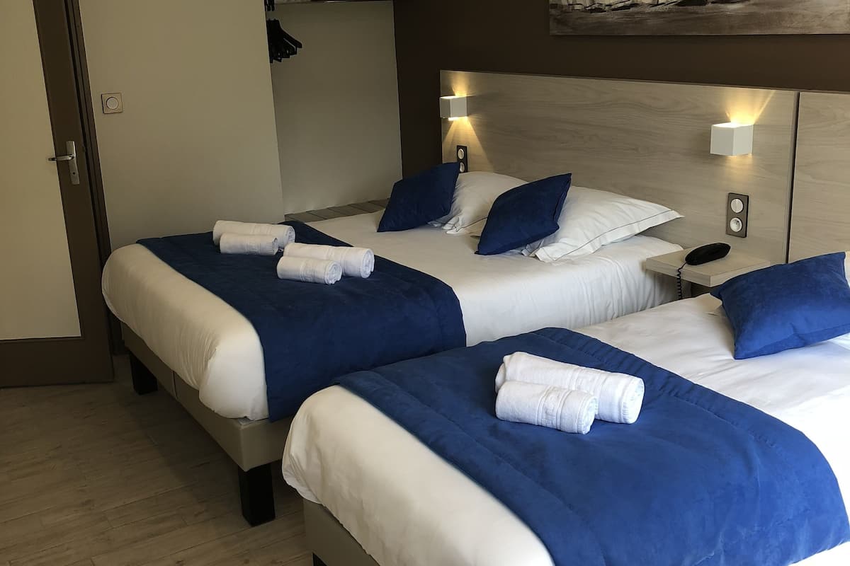 superior triple room, patio, poolside | terrace/patio