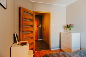 Apartment | Wohnbereich | Flachbildfernseher