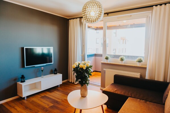 Apartment | Wohnzimmer | Flachbildfernseher