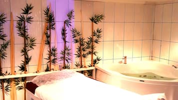 Sauna, tina de hidromasaje, baño de vapor y masajes