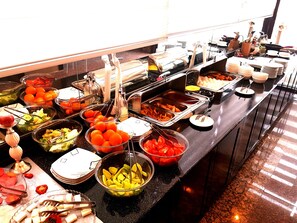Free daily buffet breakfast  - Business Park Hotel (Ankara)