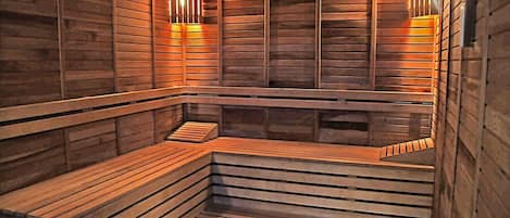 Sauna, steam room, Turkish bath, massage/treatment rooms