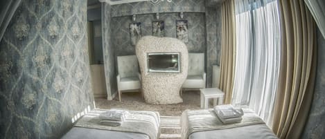 In-room safe, individually decorated, iron/ironing board, free WiFi