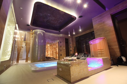 Lawendowy Zdrój Medycyna & SPA