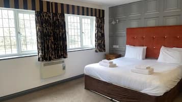 Desk, iron/ironing board, free WiFi, bed sheets