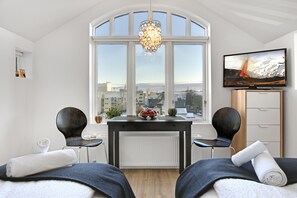 Studio, Balcony | Soundproofing, iron/ironing board, cots/infant beds, free WiFi