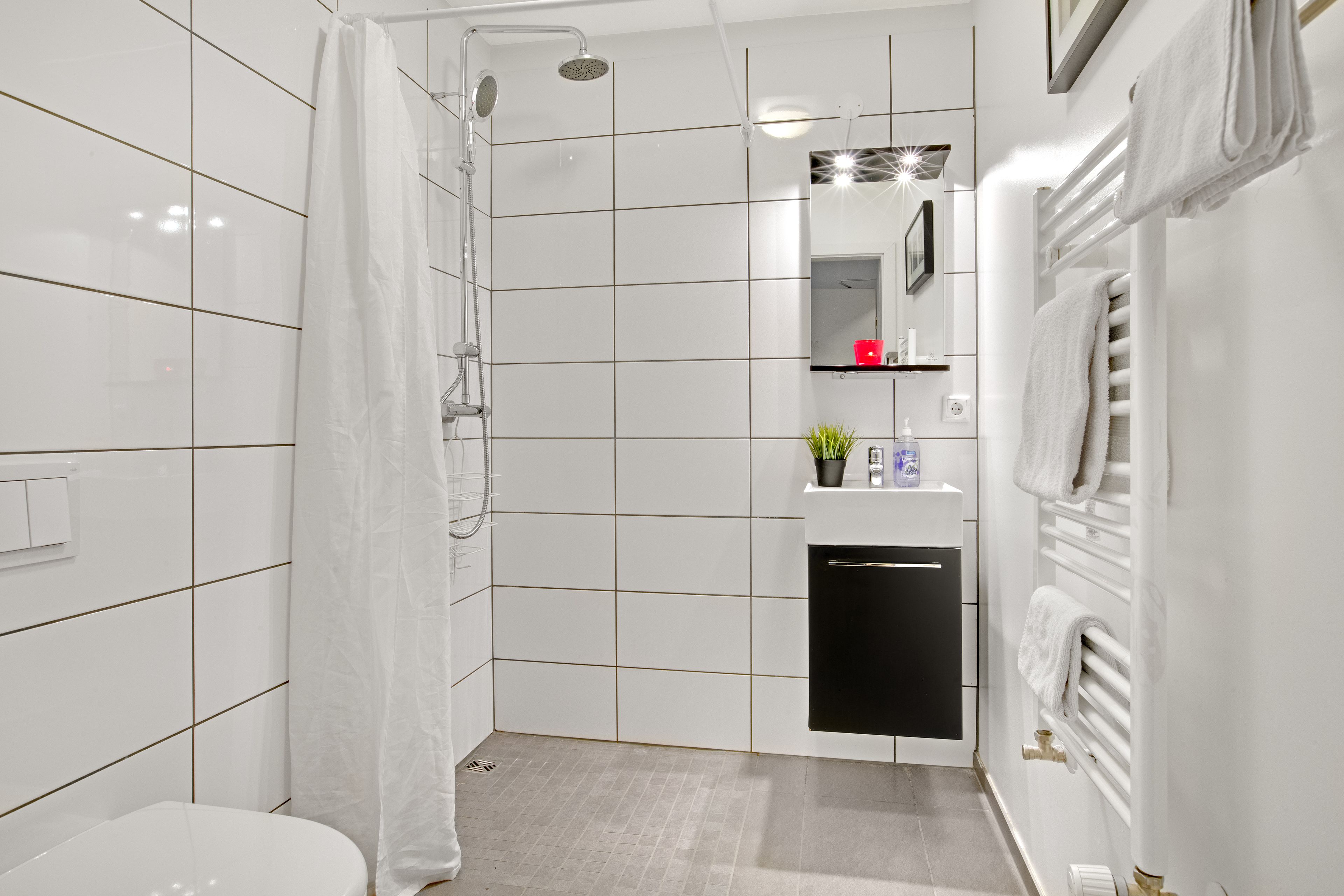 Family Studio | Bathroom