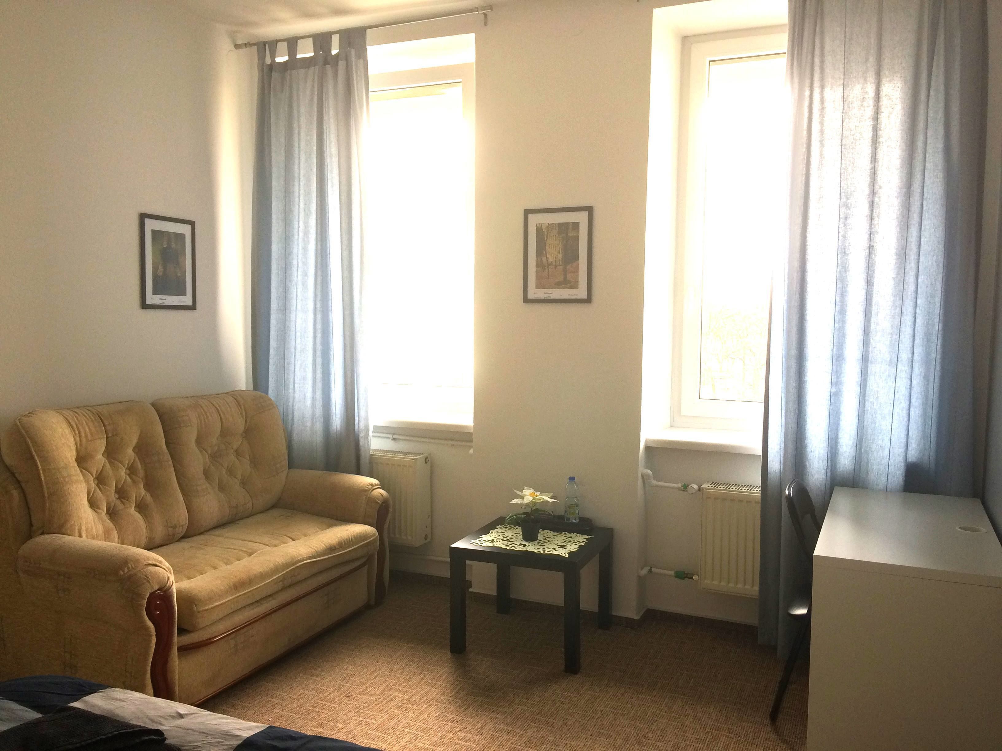 Chambre Double Standard, 1 grand lit, salle de bains commune, vue ville (No 3) | Wi-Fi gratuit, draps fournis