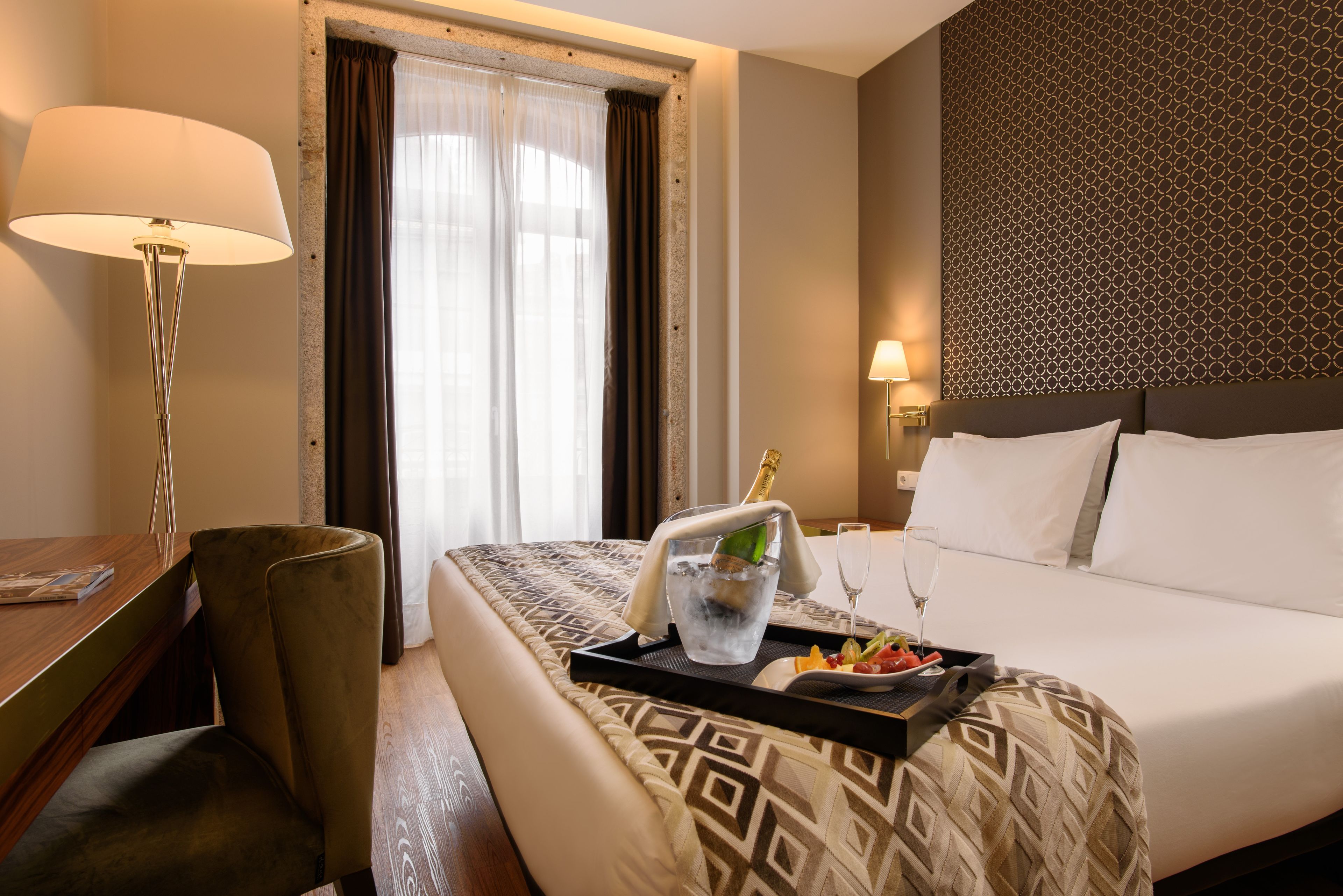 minibar, in-room safe, desk, soundproofing