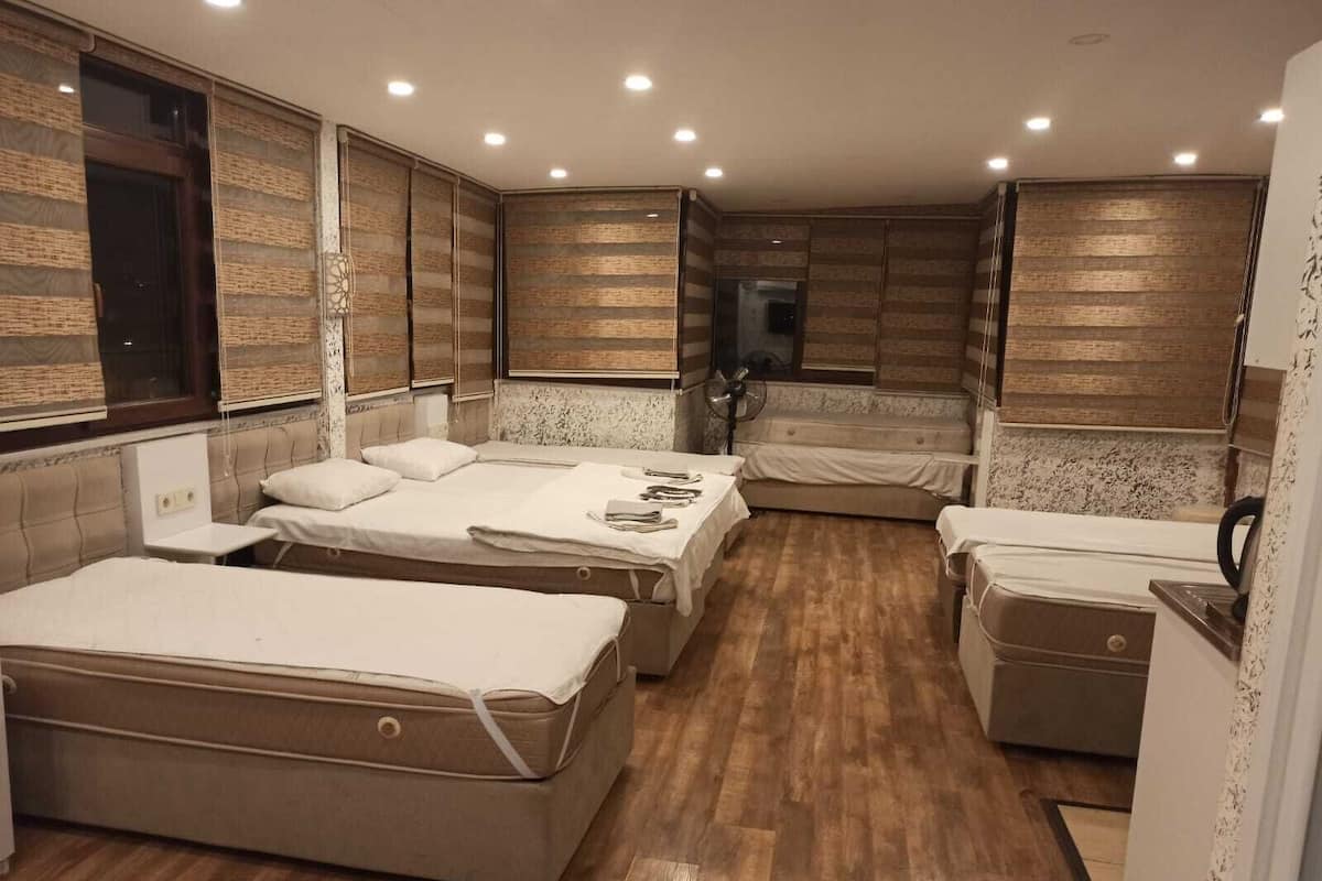 Family Room | 1 bedroom, premium bedding, in-room safe, desk