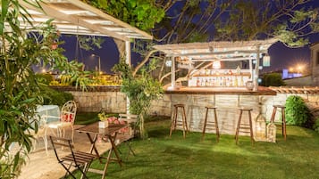 Bar (en la propiedad)
