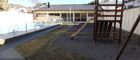 Aire de jeu extérieure pour enfants