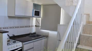 Superior Duplex, 2 Bedrooms | Private kitchen | Microwave, toaster, cookware/dishes/utensils