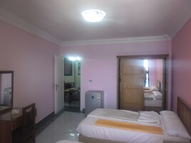 Apartment, 3 Bedrooms, Sea View | Living room | LED TV